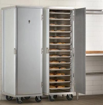 enclosed sheet pan rack with food