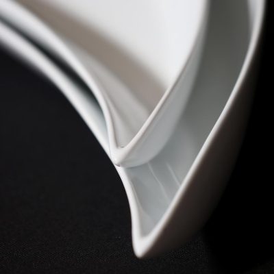 teardrop ceramic bowl detail