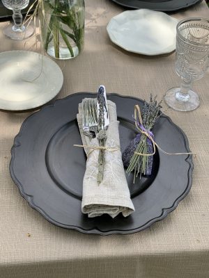 metallic antique charger place setting