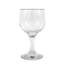 An 8oz wine glass.
