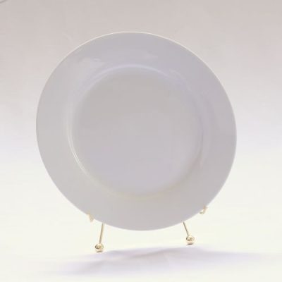 white rim dinner plate