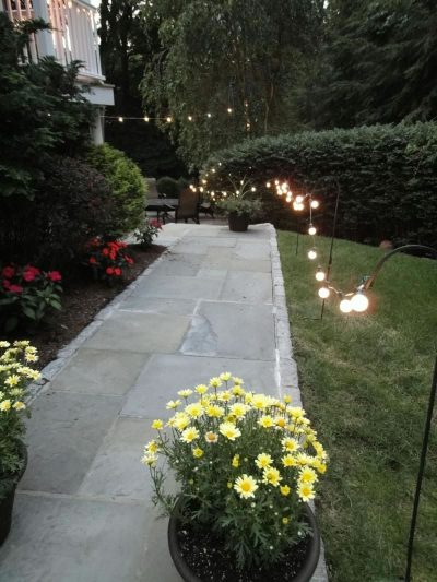 Shepherd hook pathway lighting