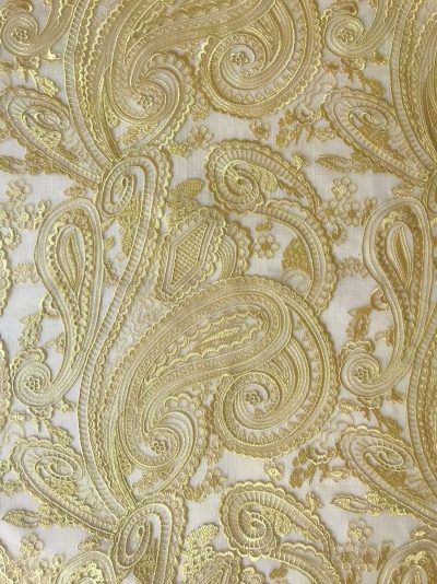 gold pasiley lace runner
