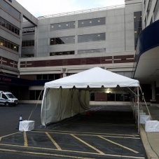 16x40 drive through testing site at abington jefferson health hospital