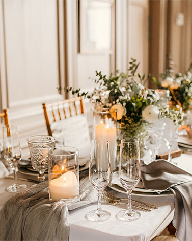 Wedding Enneagram 9 Laura Patrick Photography willow chair sweetheart setup