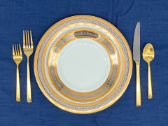 Golden Gatherings Package place setting